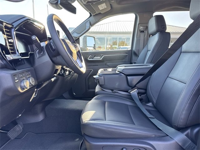 New 2026 GMC Sierra 2500 SLT image 11