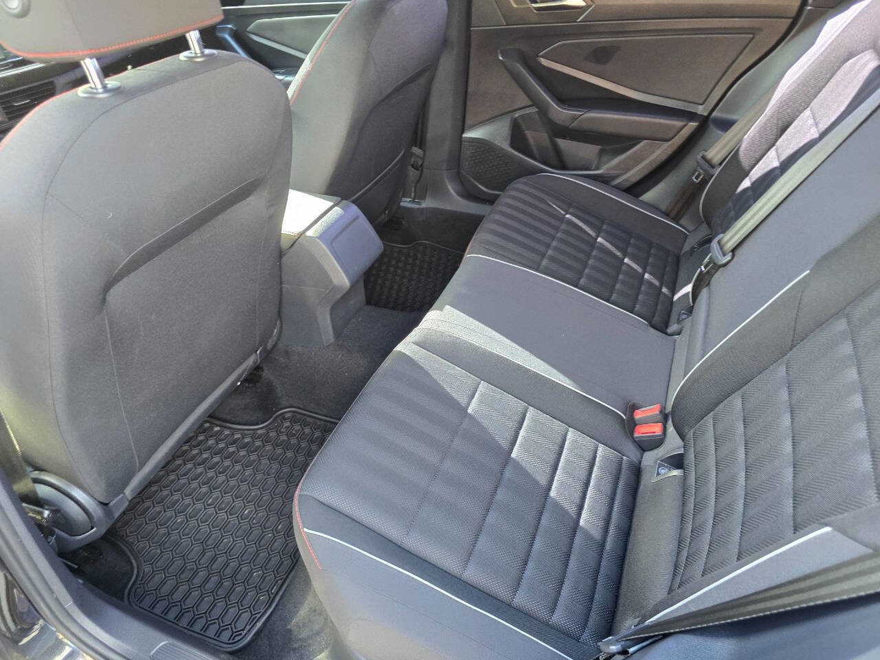 Used 2019 Volkswagen Jetta GLI FWD image 23