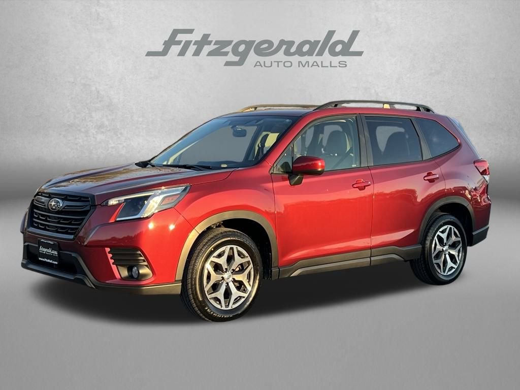 Used 2023 Subaru Forester Premium image 2