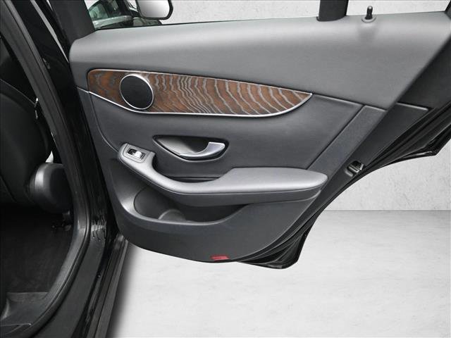 Used 2018 Mercedes-Benz GLC 300 4MATIC image 22