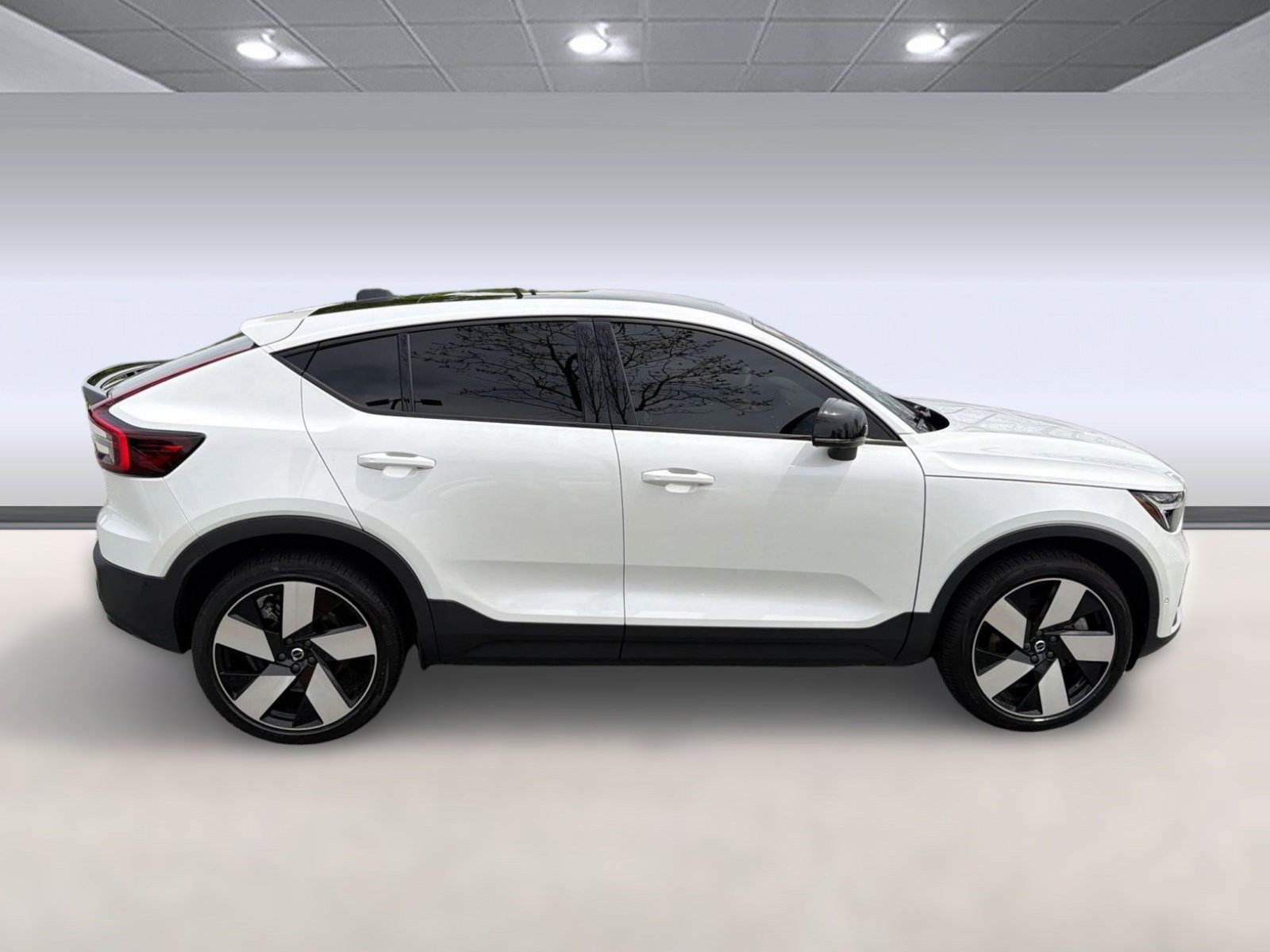 Certified 2023 Volvo C40 P8 Recharge Ultimate w/ Protection Package Premier image 8