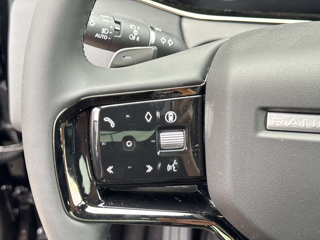 New 2026 Land Rover Range Rover Evoque S AWD/4WD image 29