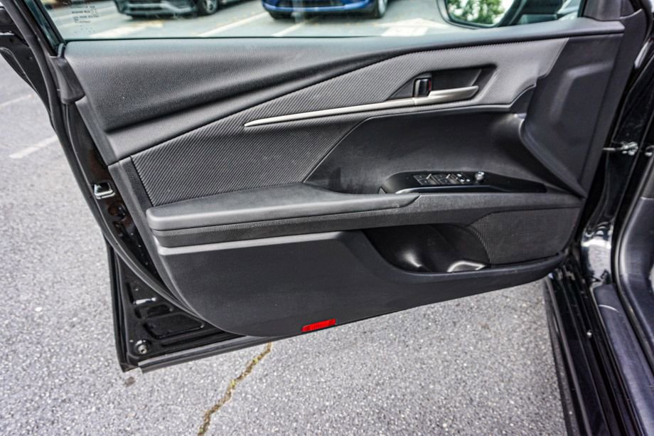 Used 2025 Toyota Camry SE image 44