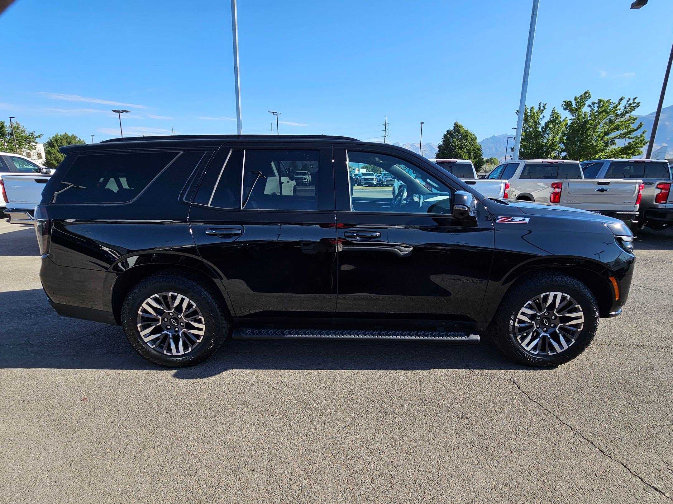 Used 2026 Chevrolet Tahoe Z71 w/ Z71 Off-Road Package AWD/4WD image 2