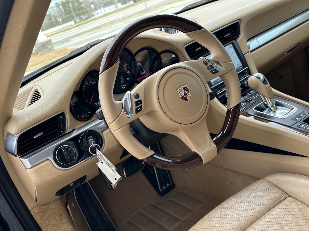 Used 2012 Porsche 911 Carrera image 4