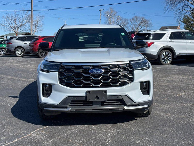 Used 2025 Ford Explorer Platinum w/ LUX Leather Package image 8
