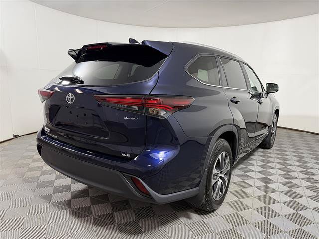 Certified 2026 Toyota Highlander XLE AWD/4WD image 7