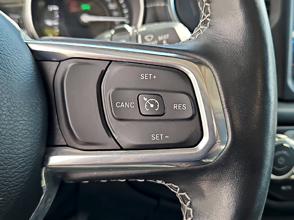 Used 2023 Jeep Wrangler Unlimited Sahara w/ Cold Weather Group AWD/4WD image 23
