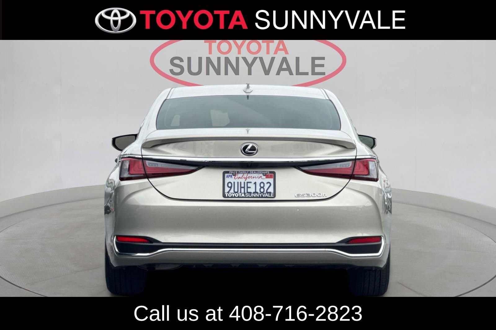 Used 2025 Lexus ES 300h w/ Premium Package image 8