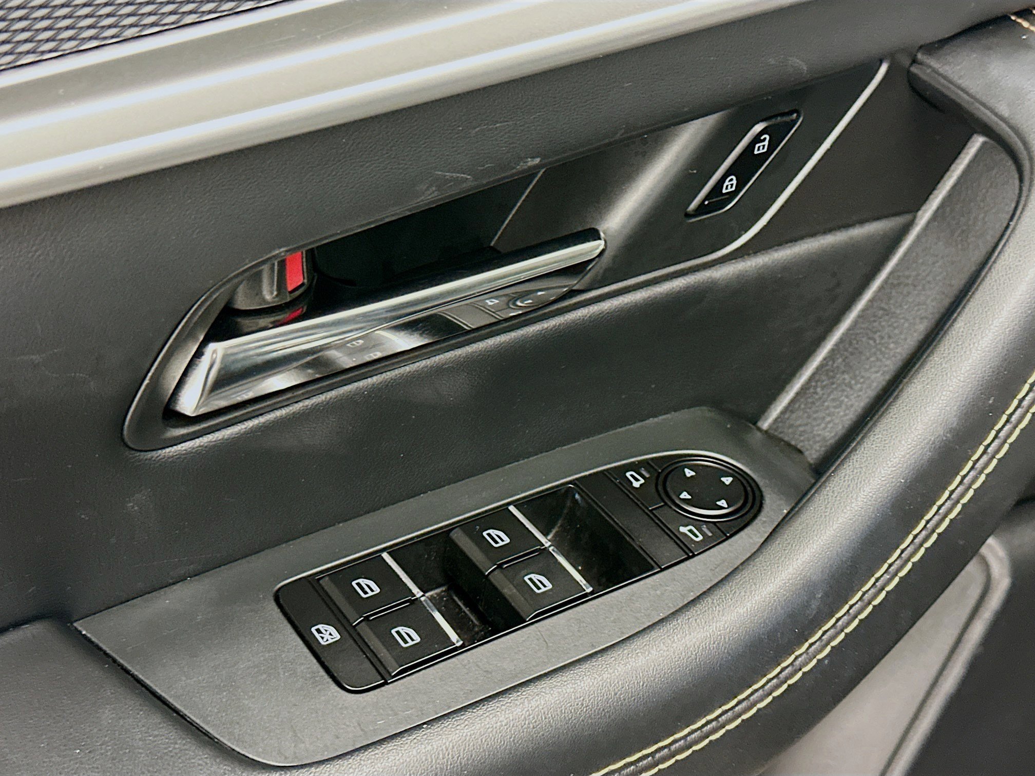 Used 2025 MAZDA CX-90 3.3 Turbo w/ Premium Sport Pkg image 15