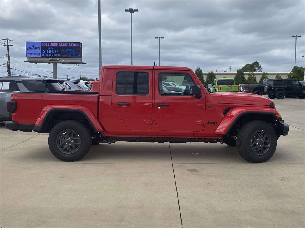 New 2025 Jeep Gladiator Sport image 2
