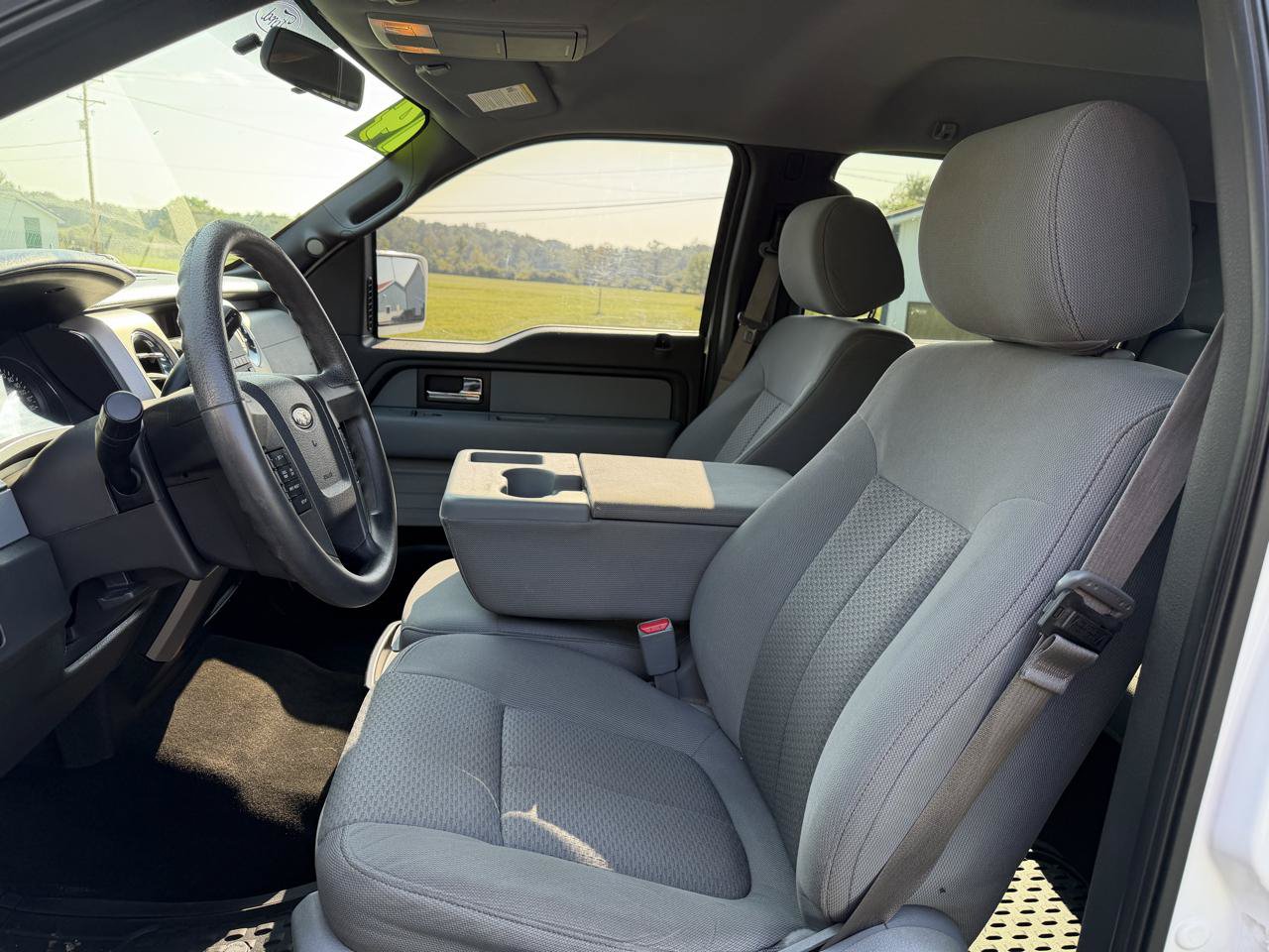 Used 2014 Ford F150 XLT AWD/4WD image 22