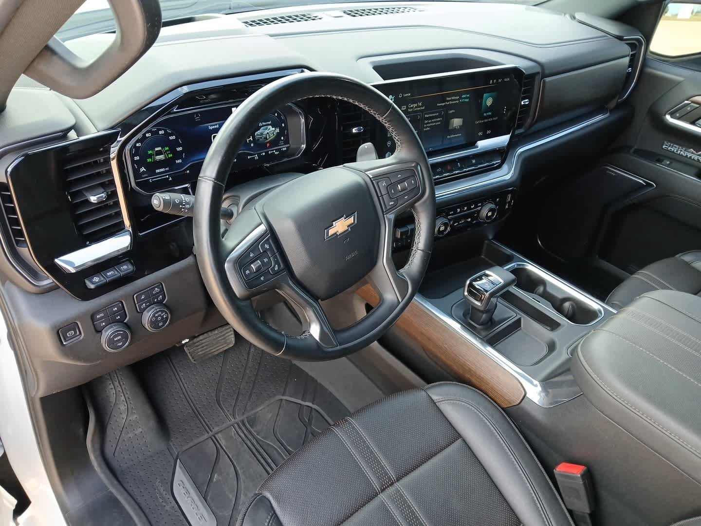 Used 2023 Chevrolet Silverado 1500 High Country w/ High Country Premium Package AWD/4WD image 21