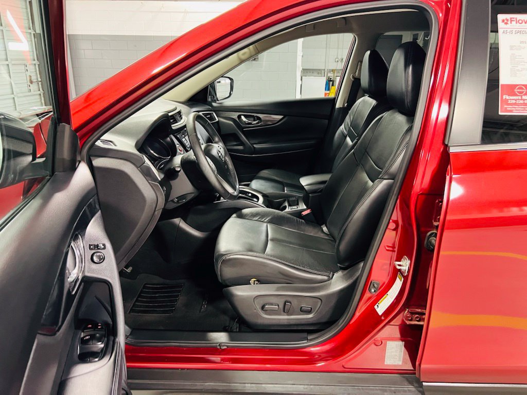 Used 2015 Nissan Rogue SL FWD image 21
