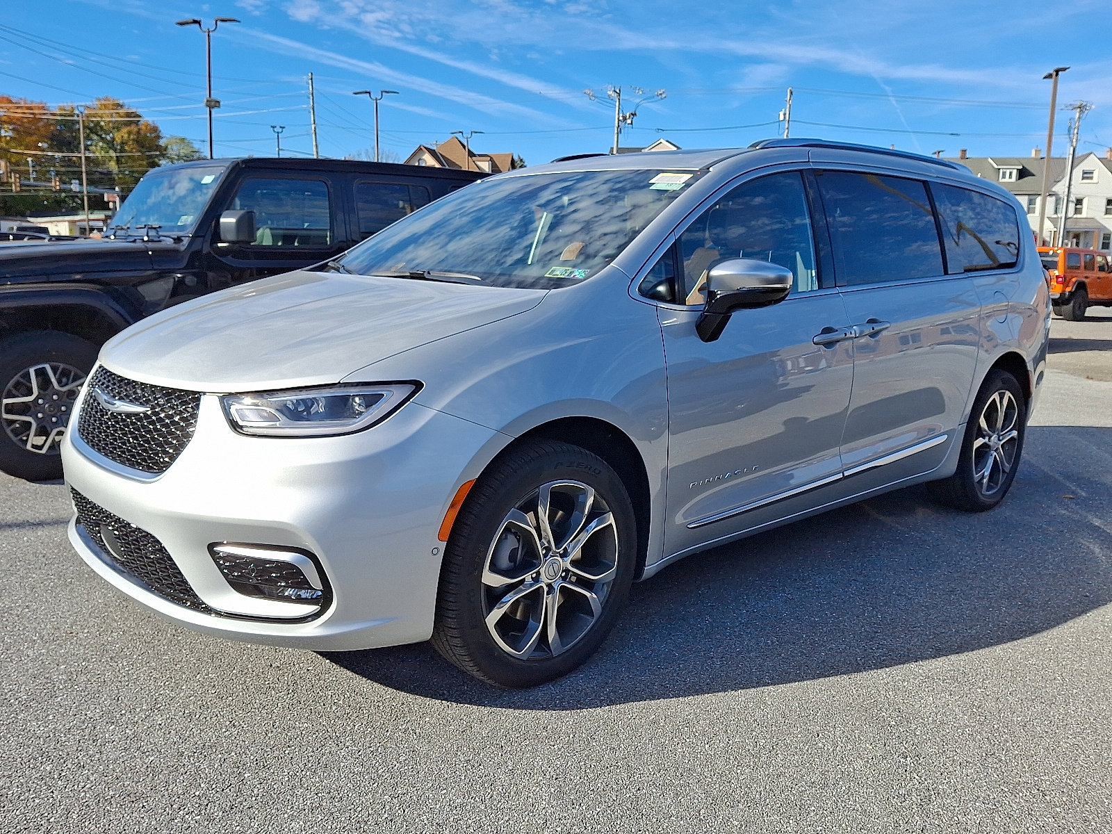 New 2026 Chrysler Pacifica Pinnacle image 3