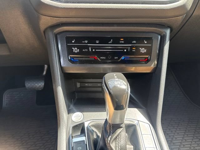 Used 2022 Volkswagen Tiguan SE AWD/4WD image 28