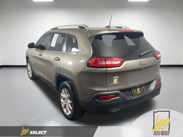 Used 2016 Jeep Cherokee Latitude w/ Comfort/Convenience Group image 4