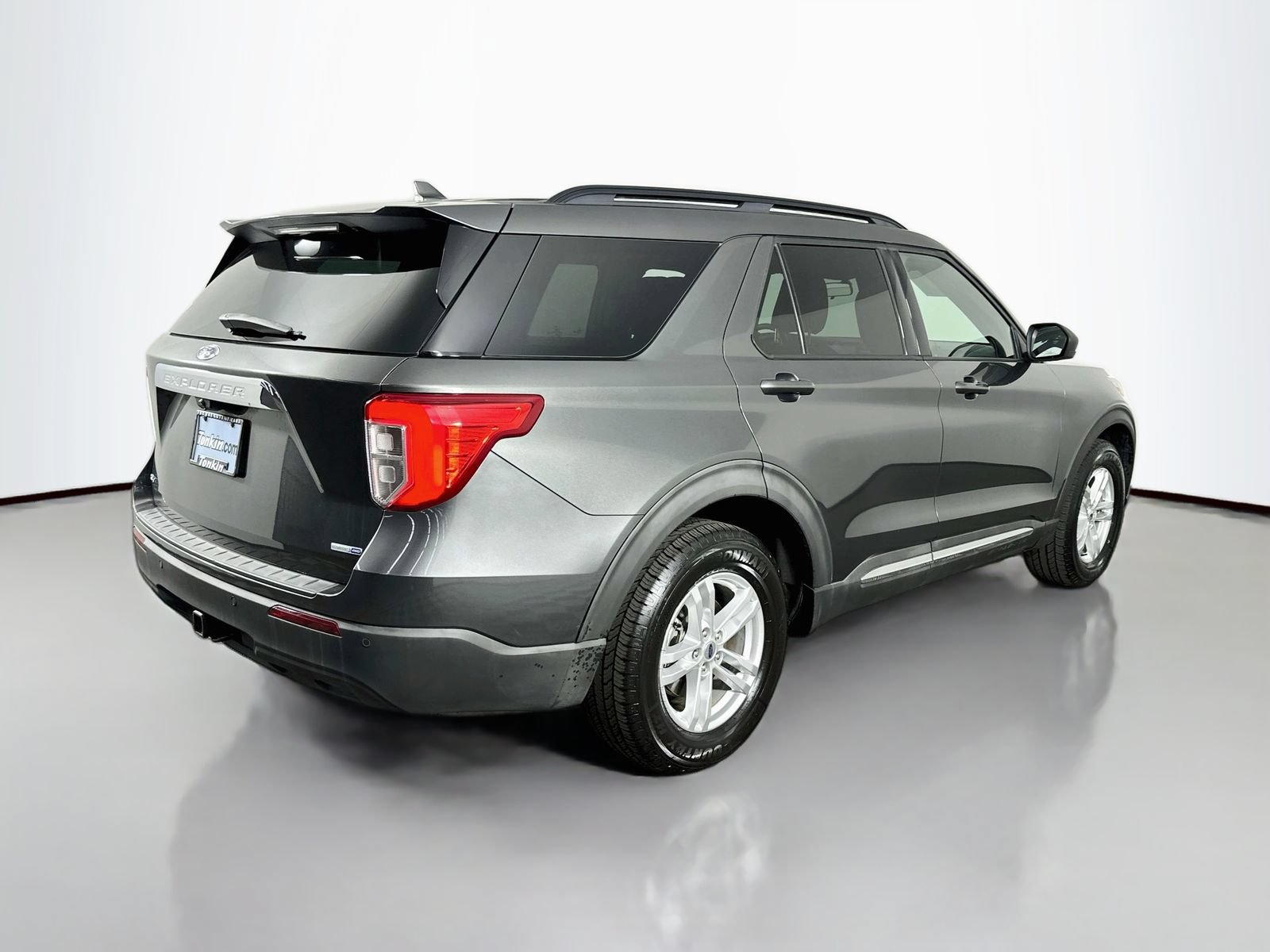 Used 2020 Ford Explorer XLT w/ Class III Trailer Tow Package AWD/4WD image 7