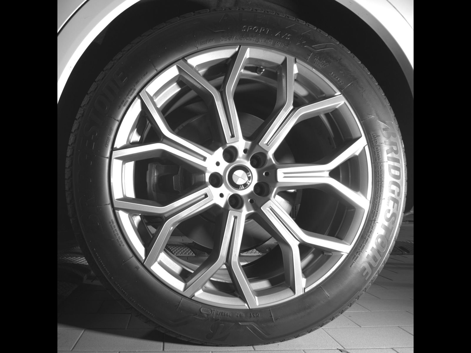 Used 2021 BMW X7 xDrive40i w/ Parking Assistance Package AWD/4WD image 24