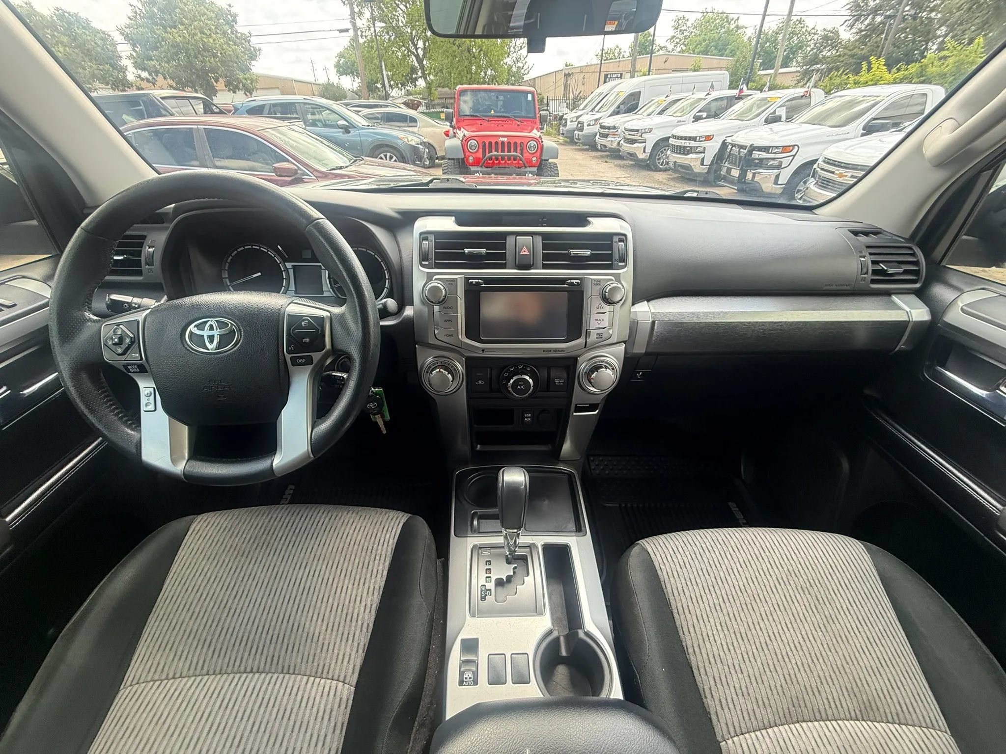 Used 2018 Toyota 4Runner SR5 RWD image 9