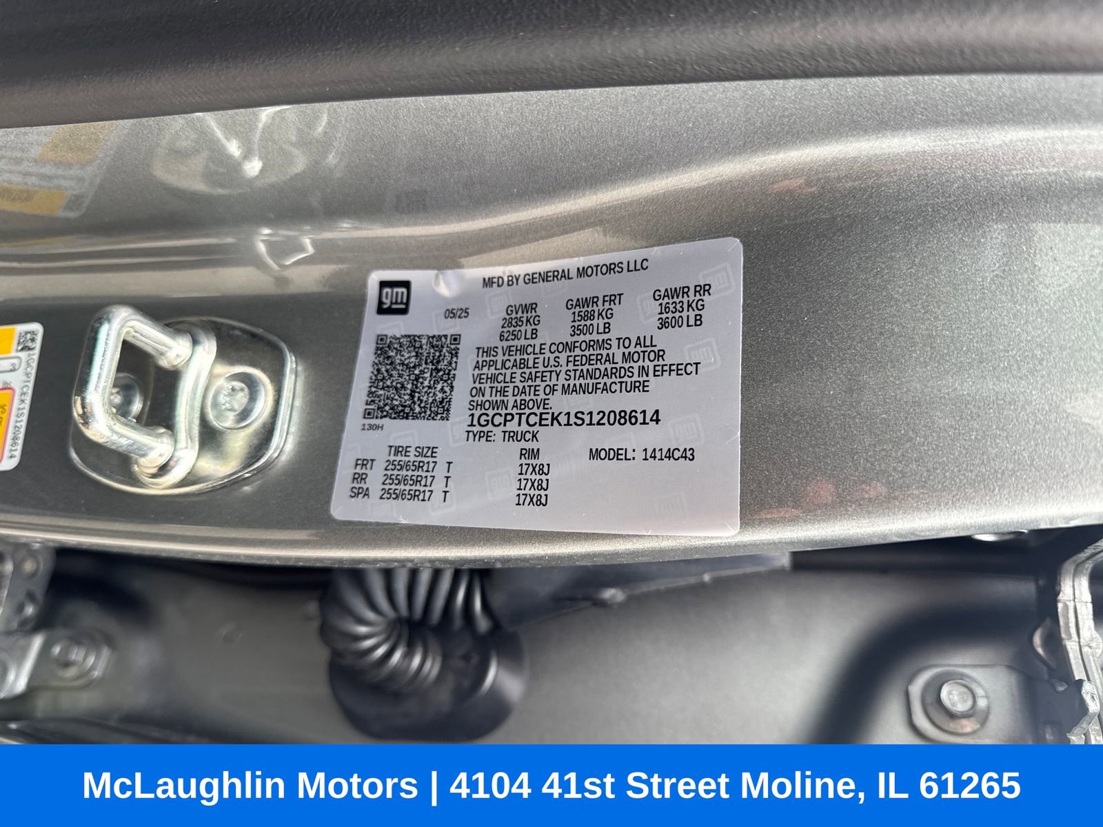 Used 2025 Chevrolet Colorado LT w/ LT Convenience Package image 28