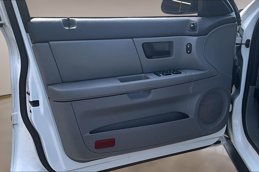 Used 2007 Ford Taurus SE FWD image 18