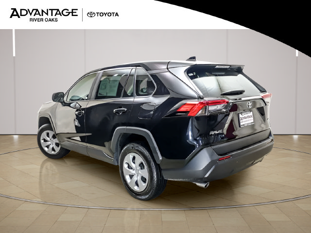 Used 2025 Toyota RAV4 LE FWD image 5