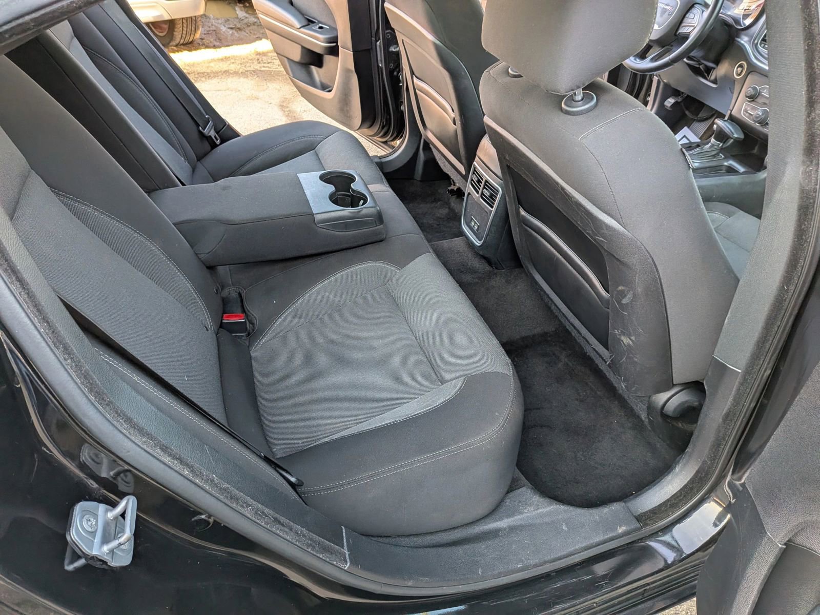 Used 2015 Dodge Charger SE image 26