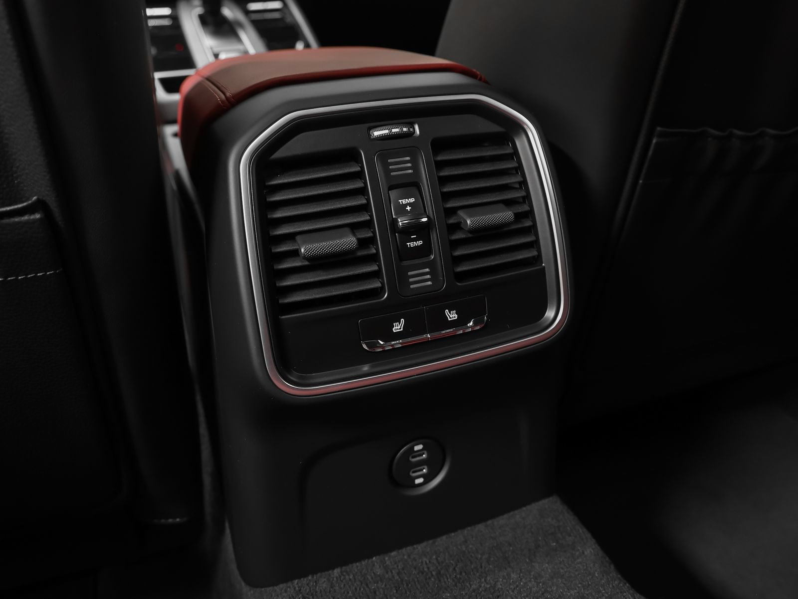 New 2026 Porsche Macan AWD/4WD image 42