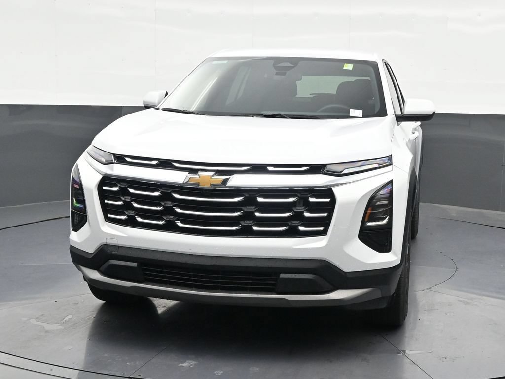 Used 2026 Chevrolet Equinox LT AWD/4WD image 9