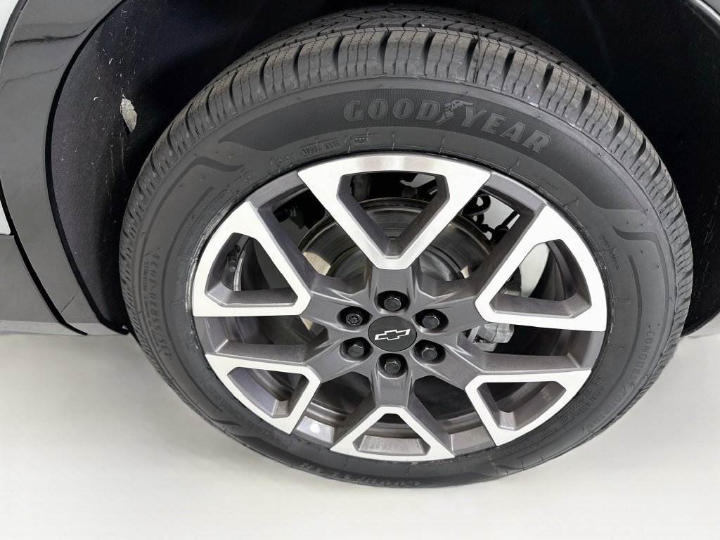 Used 2023 Chevrolet Blazer RS FWD image 30