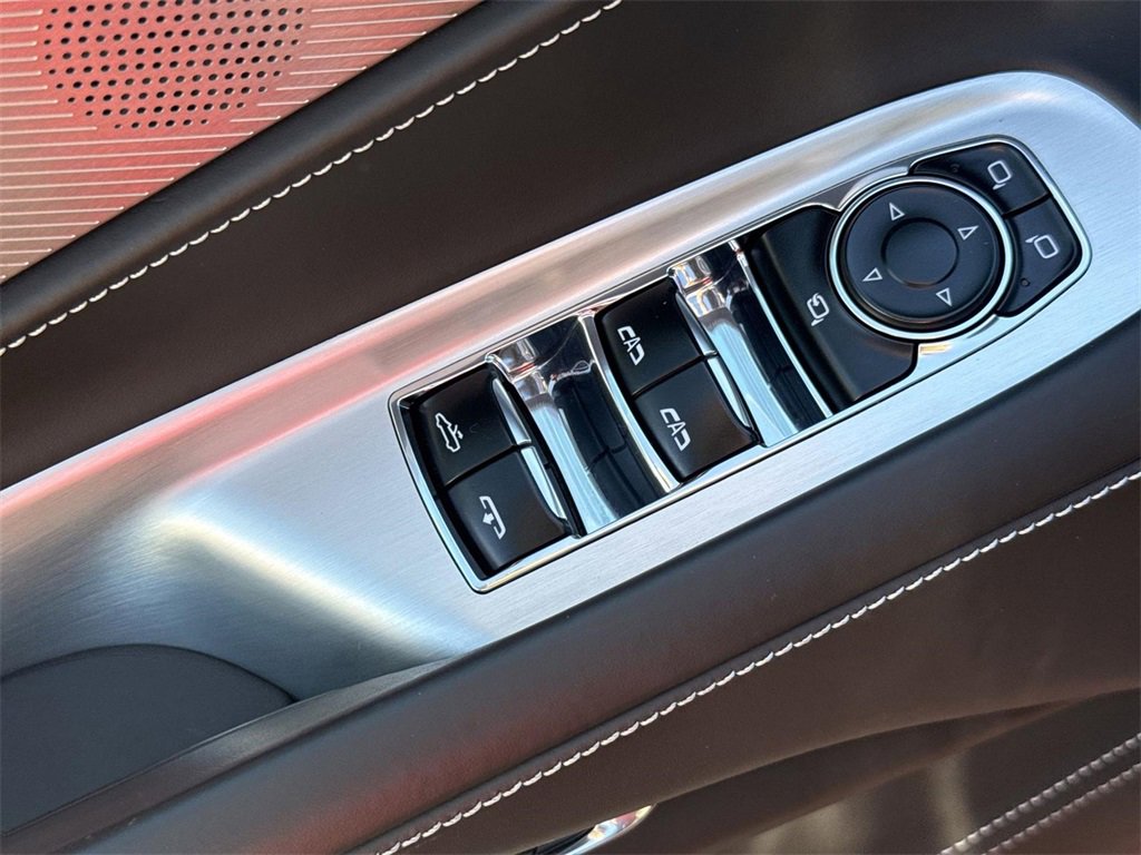 Used 2023 Chevrolet Corvette Stingray Premium Conv w/ Z51 Performance Package image 21