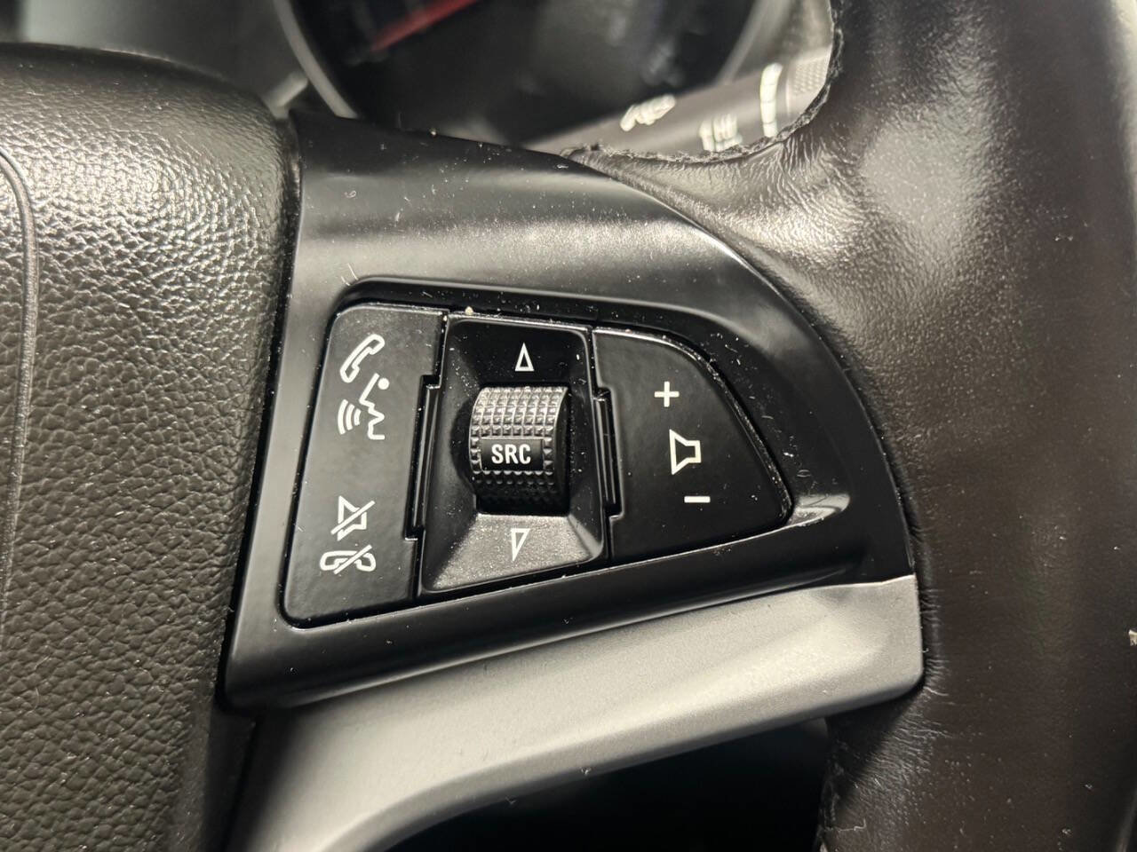 Used 2013 Chevrolet Cruze LT image 24