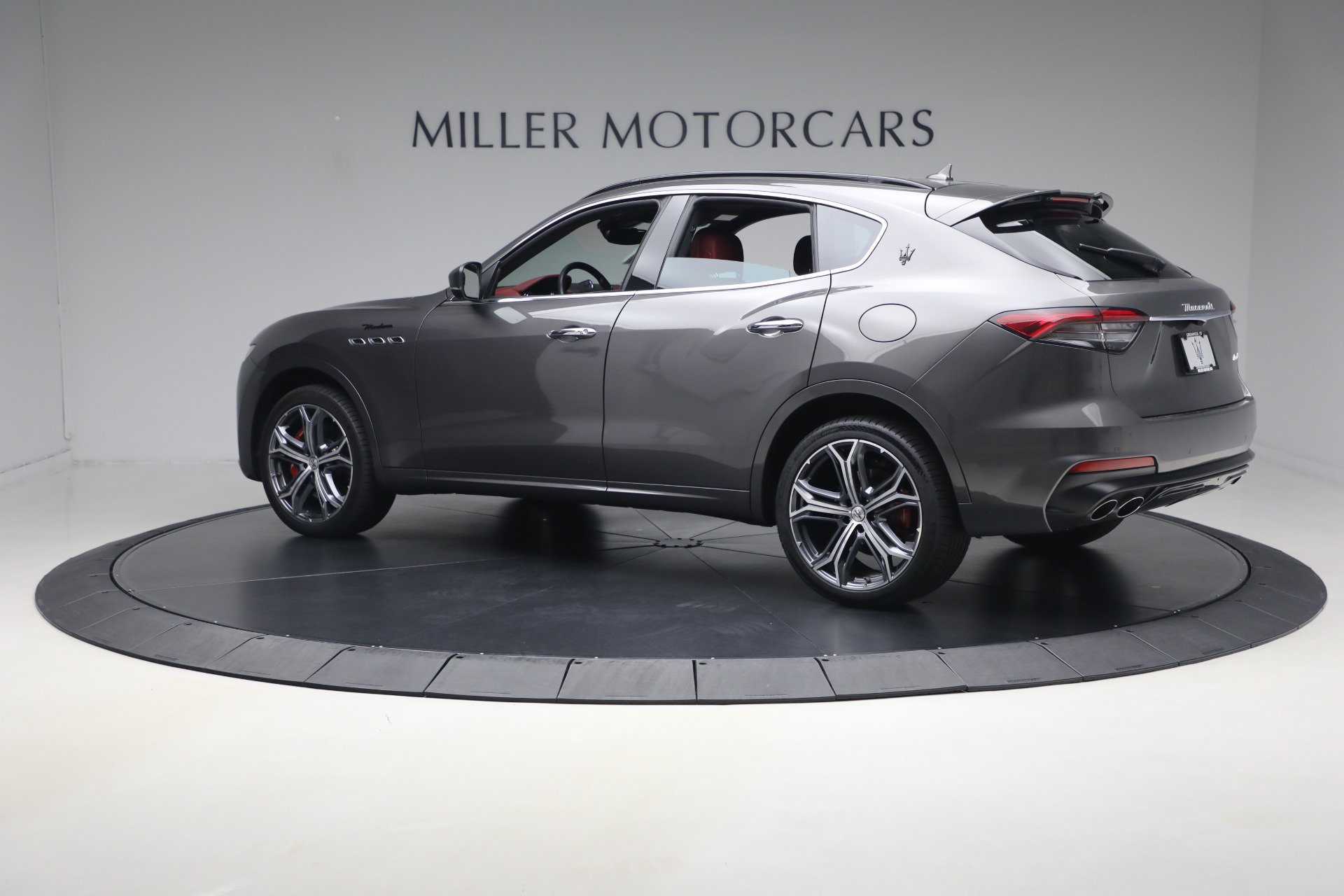 Certified 2023 Maserati Levante Modena AWD/4WD image 4