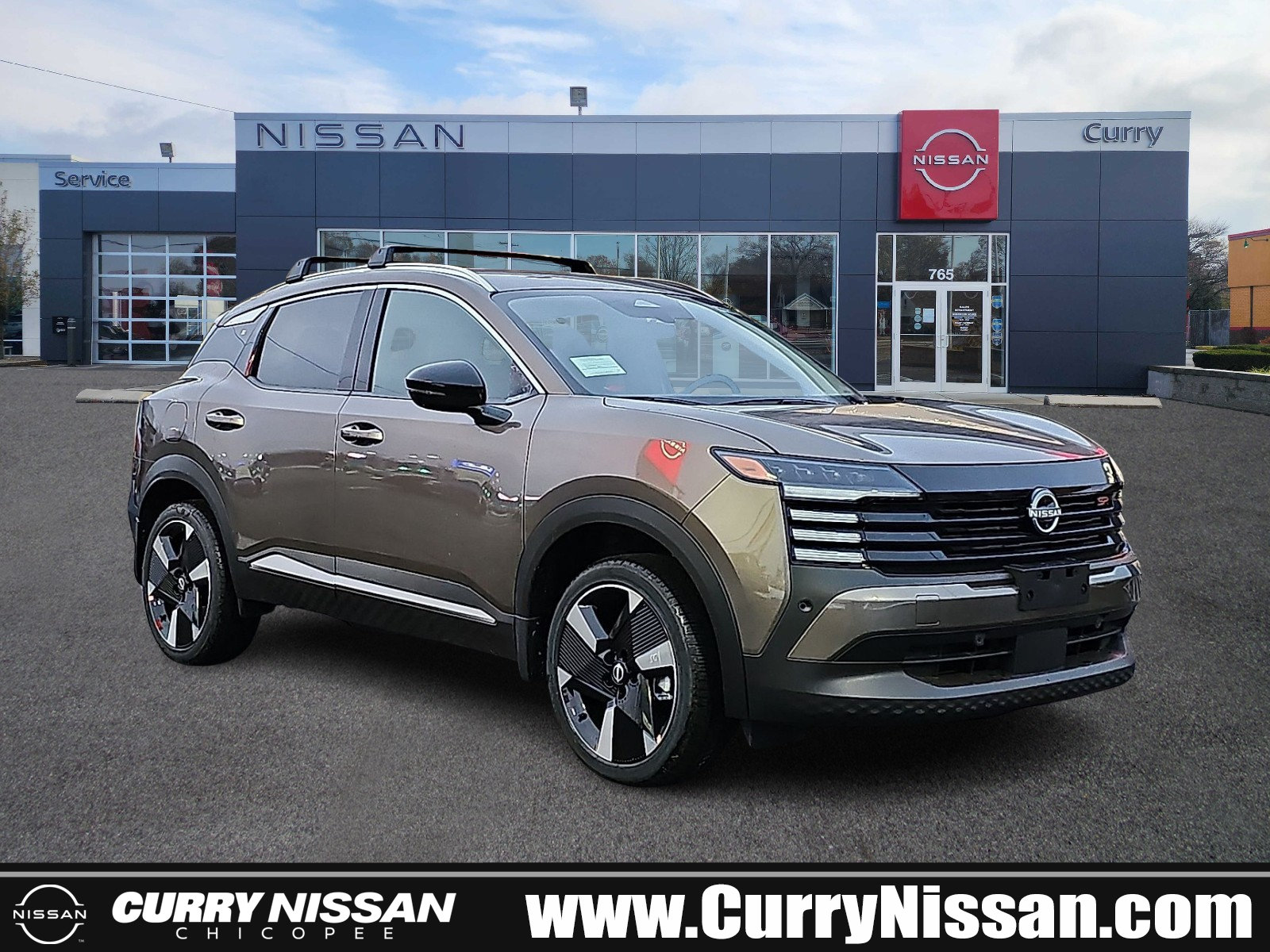 New 2026 Nissan Kicks SR w/ Cold Weather Package