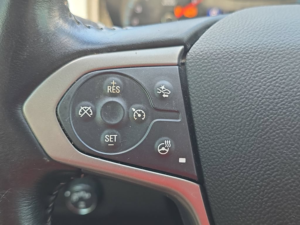 Used 2021 Chevrolet Colorado Z71 w/ Safety Package AWD/4WD image 18