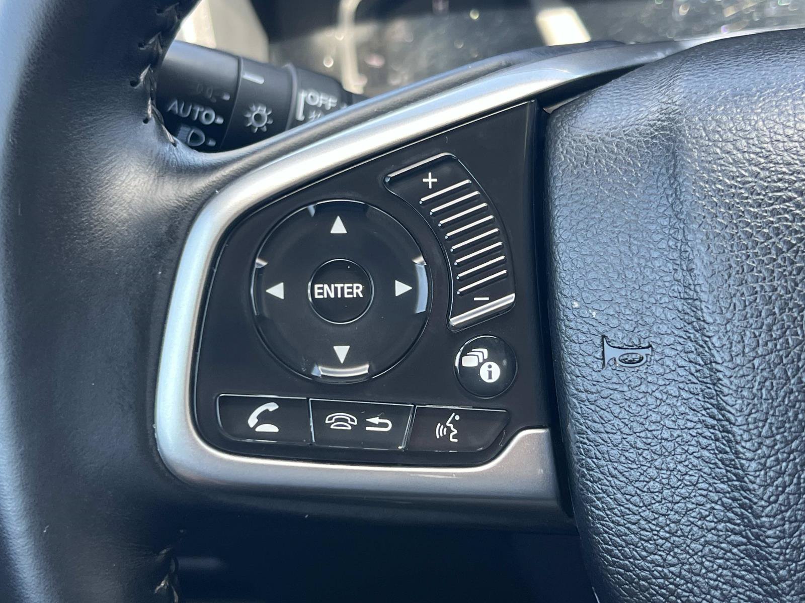 Used 2017 Honda CR-V EX-L image 9