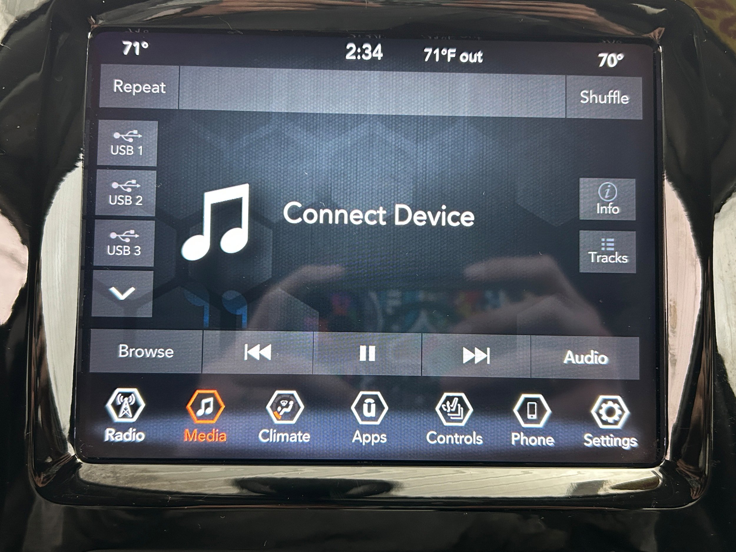 Used 2020 Jeep Cherokee Limited AWD/4WD image 6