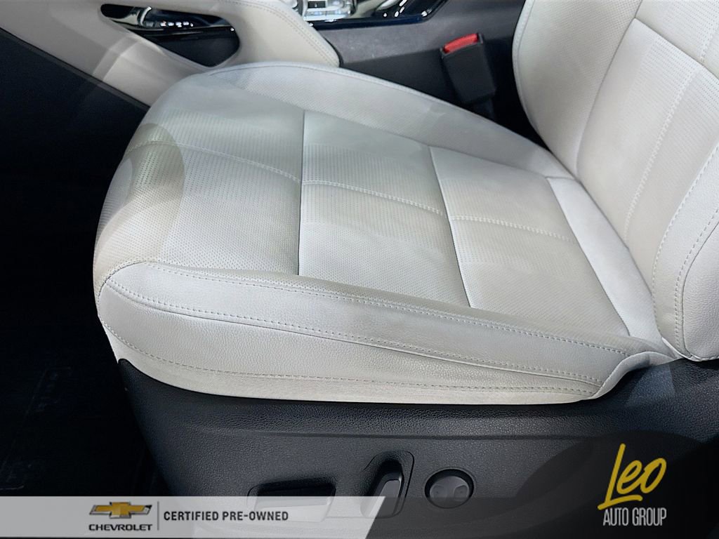 Used 2024 Kia Telluride EX w/ EX Captain's Chair Package image 22