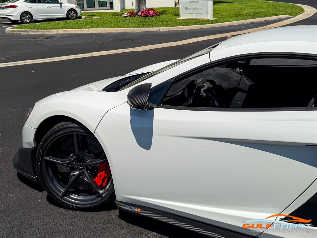 Used 2016 McLaren 675LT image 49