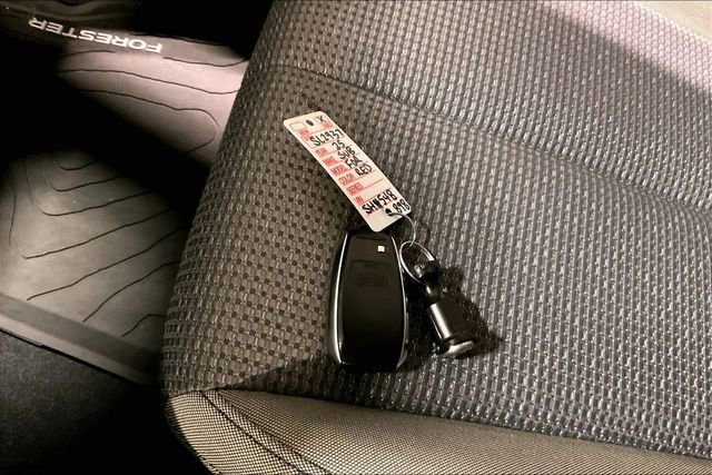 Used 2025 Subaru Forester Premium image 11