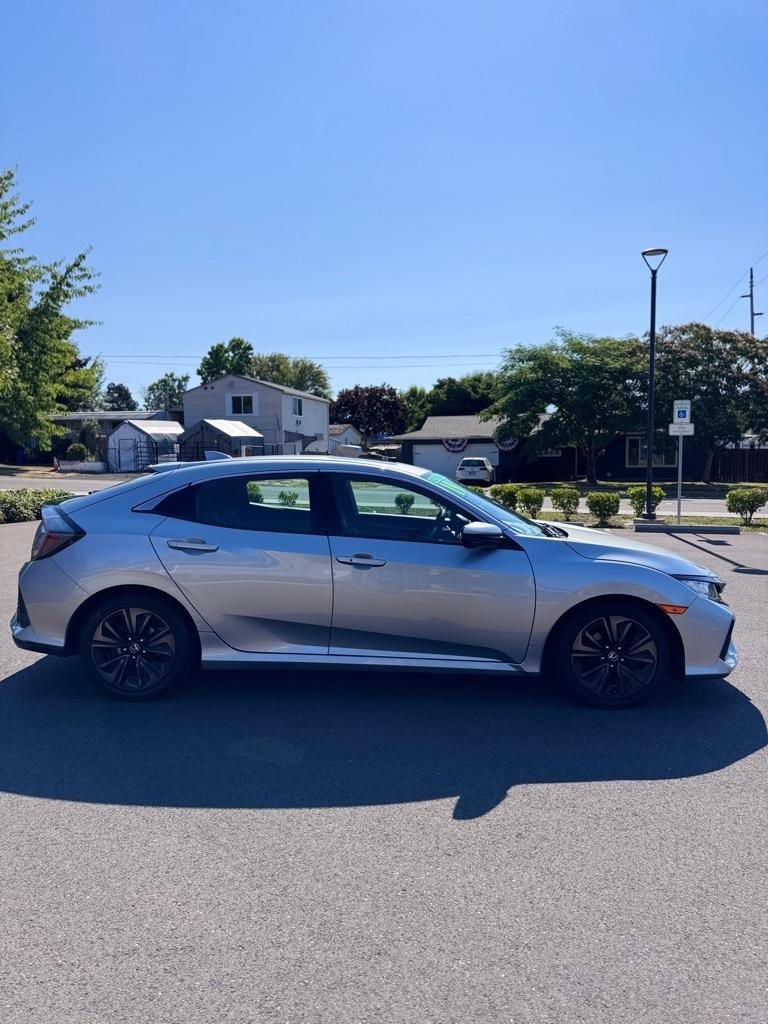 Used 2019 Honda Civic EX image 4