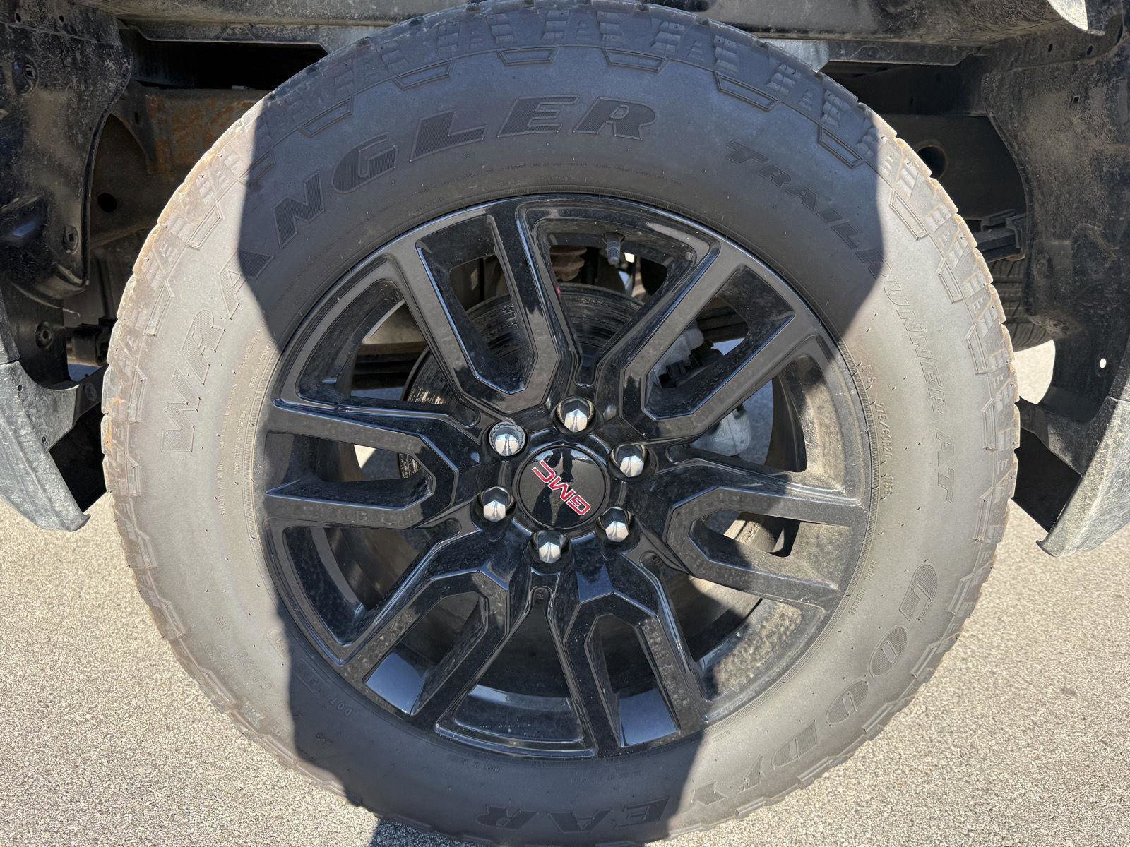 Used 2024 GMC Sierra 1500 Pro w/ Graphite Edition AWD/4WD image 16