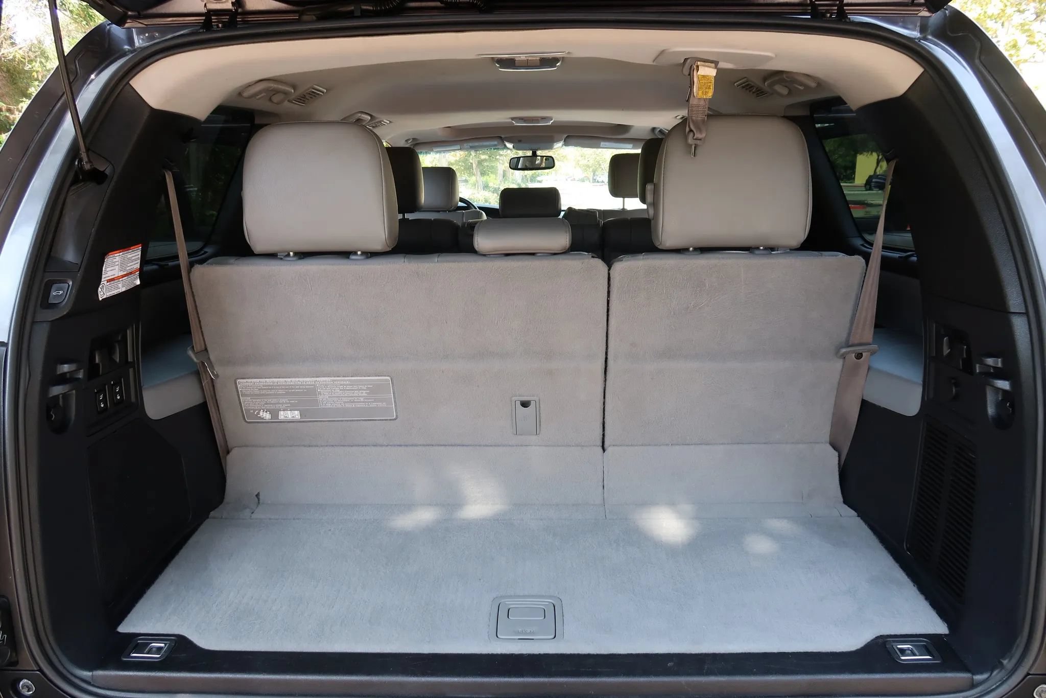 Used 2017 Toyota Sequoia Limited w/ Safety & Convenience Package AWD/4WD image 23