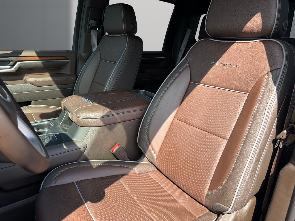 Certified 2025 GMC Sierra 2500 Denali AWD/4WD image 13