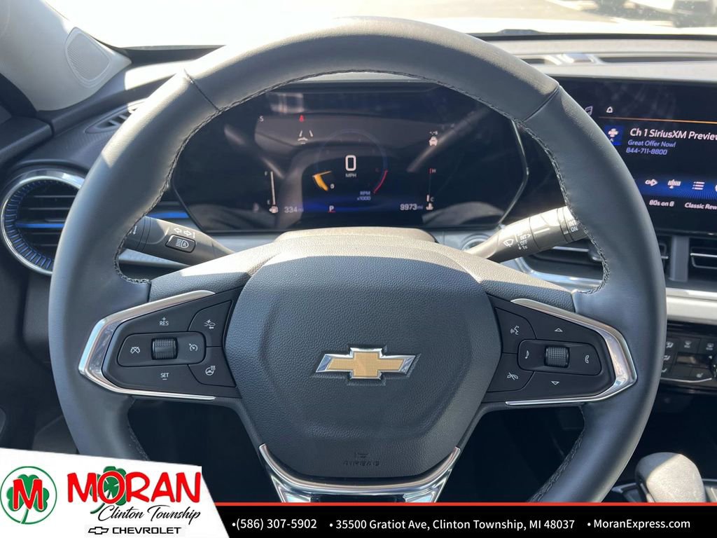 Used 2025 Chevrolet Trax LT w/ Driver Confidence Package FWD image 18