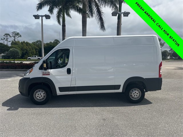 Used 2017 RAM ProMaster 2500 w/ Premium Appearance Group image 3