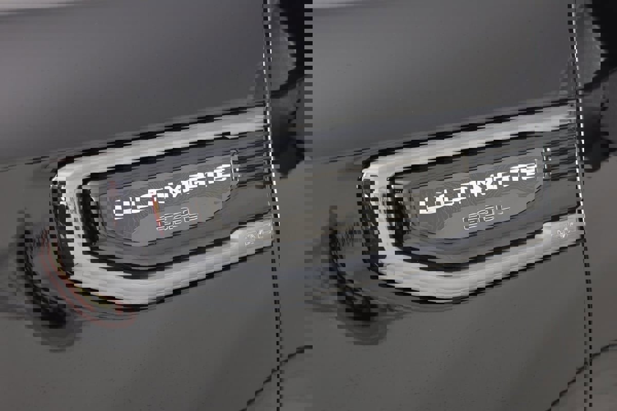 Used 2024 GMC Sierra 1500 Denali Ultimate image 16