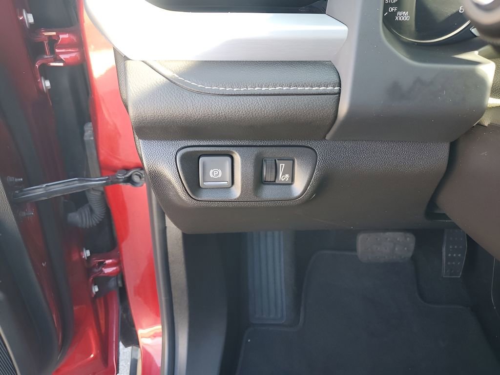 Used 2023 GMC Acadia SLE w/ Elevation Edition image 32