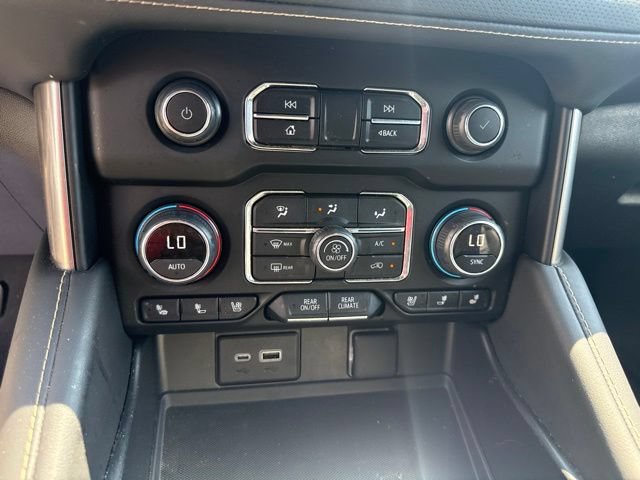 Used 2023 Chevrolet Suburban Premier RWD image 20